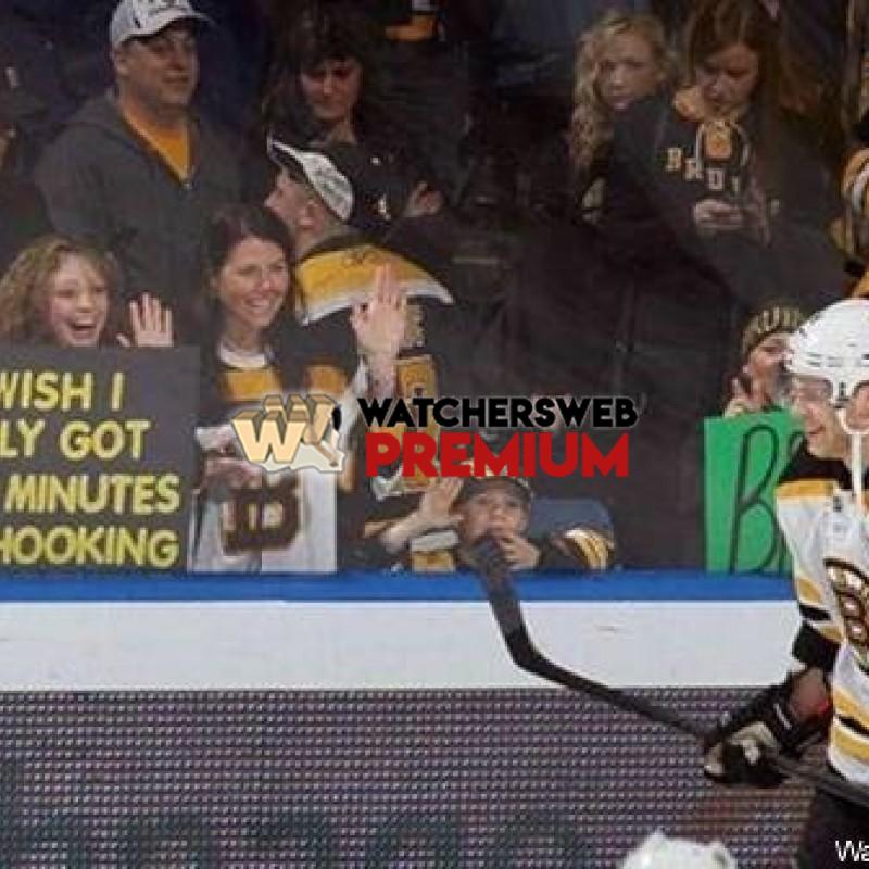 Hockey Fans 11 - p - Tom - Canada