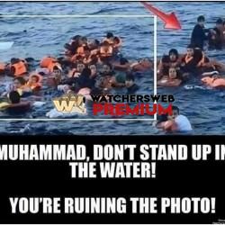 That's Deep - Ray - QLD, Australia