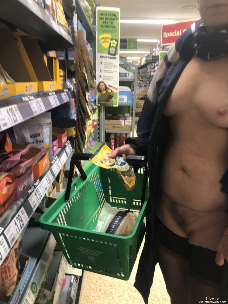 Shopping Tits Out Friday #2