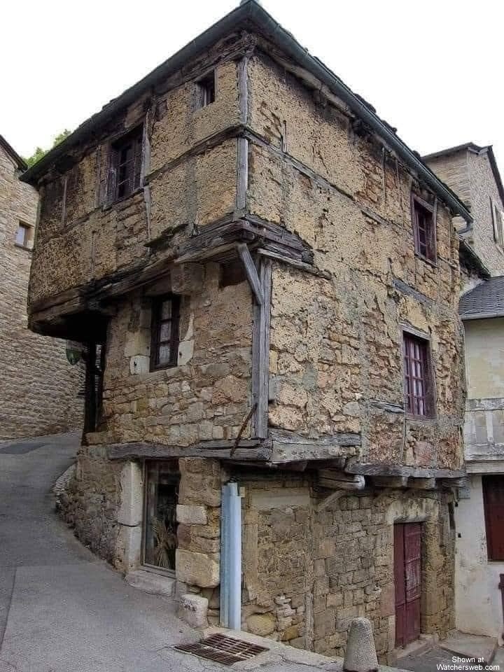 The Oldest House In France #0